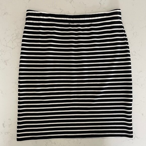 Gilmour Casual Pull On Poly Blend Striped Pencil Mini Skirt Blk Cream Sz S NWOT - Picture 4 of 8